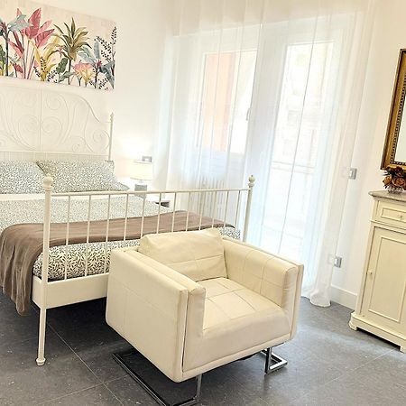 Trastevere For You... 3 Bedrooms Apartment Rome Bagian luar foto