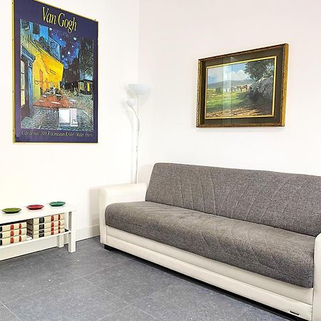 Trastevere For You... 3 Bedrooms Apartment Rome Bagian luar foto